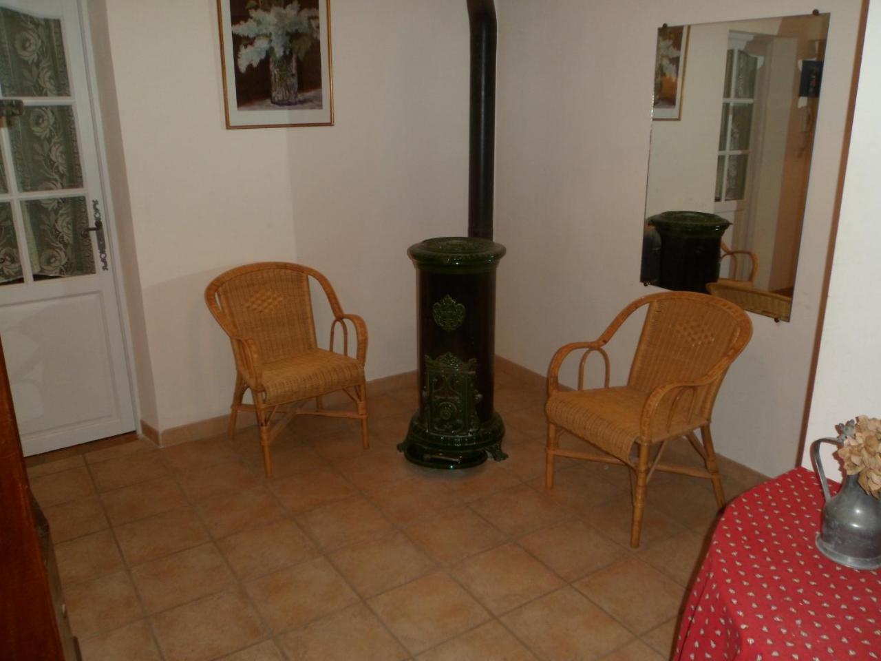 Clos Sainte-Garde Saint Didier  Buitenkant foto